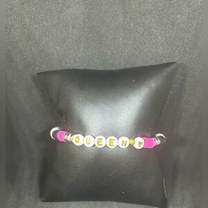 Queen Heishi Bracelet
